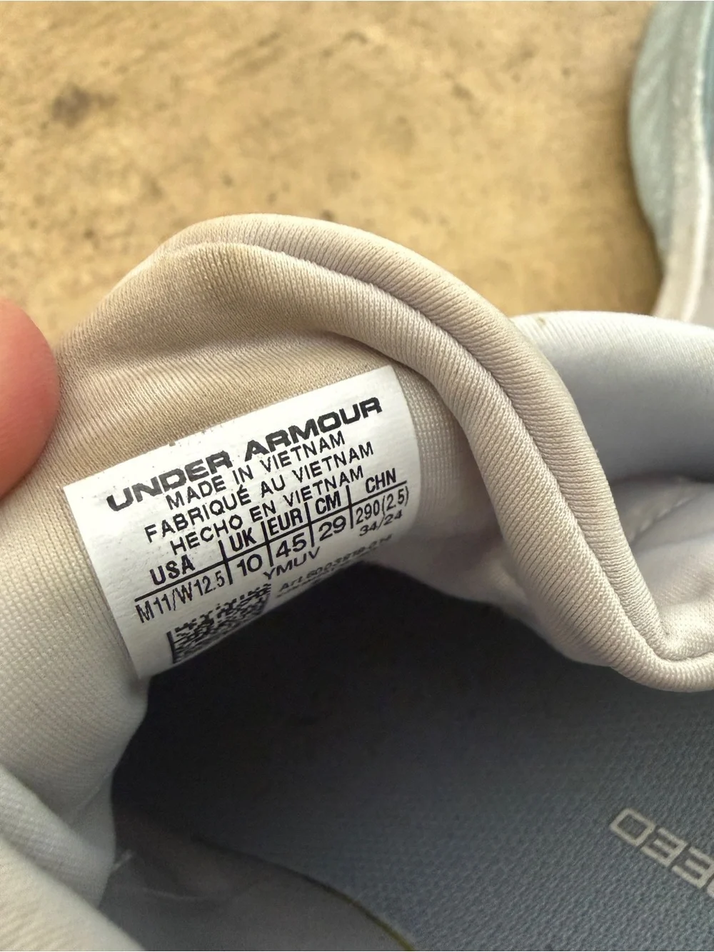 Under Armour slip athletic